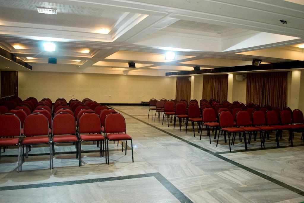 מדוראי Hotel Rajadhane מראה חיצוני תמונה
