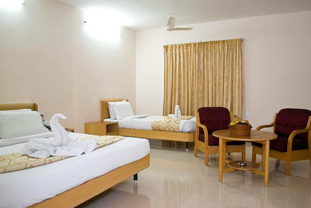 מדוראי Hotel Rajadhane מראה חיצוני תמונה