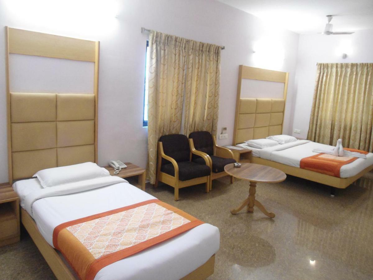 מדוראי Hotel Rajadhane מראה חיצוני תמונה